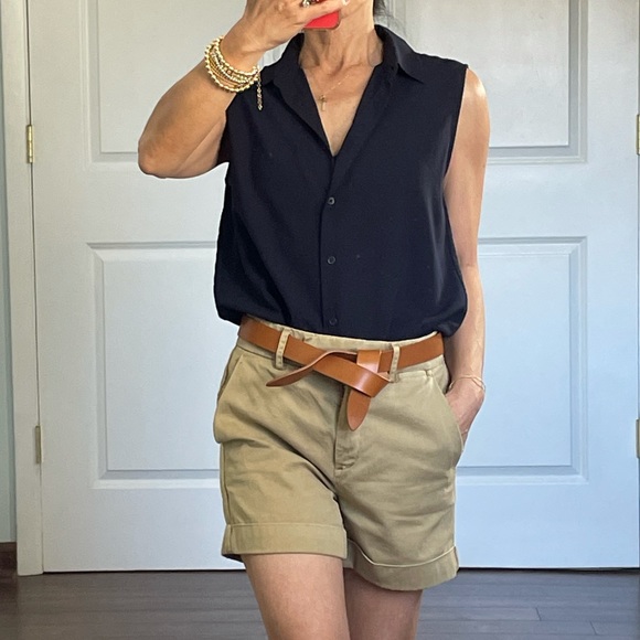 Uniqlo Tops - Uniqlo Sleeveless Navy Button Down shirt size S